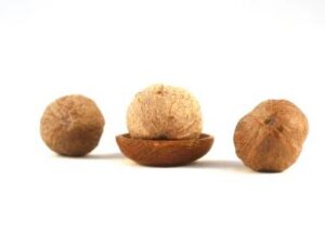 Muskatnuss ganz